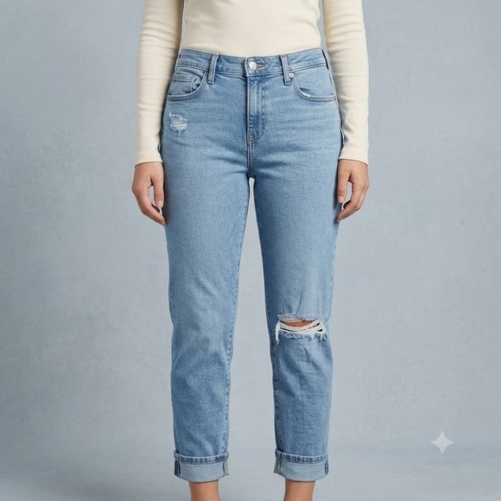 Denizen from Levi's Boyfriend Jeans Women's 8 W29 Blue Distressed Cuffed